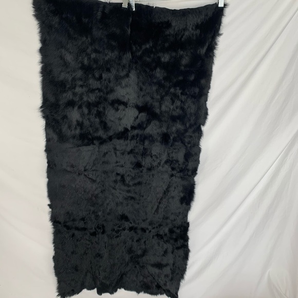Black real fur unfinished for custom use - Picture 1 of 3